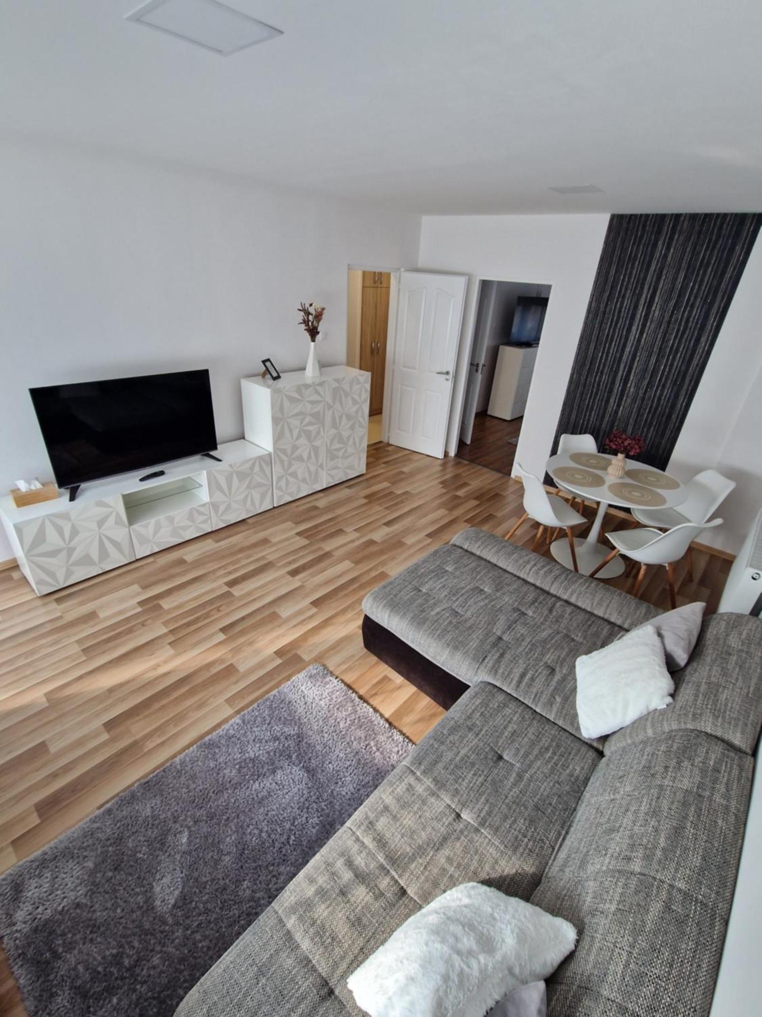 Matrix Apartman Бекесксаба Екстериор снимка