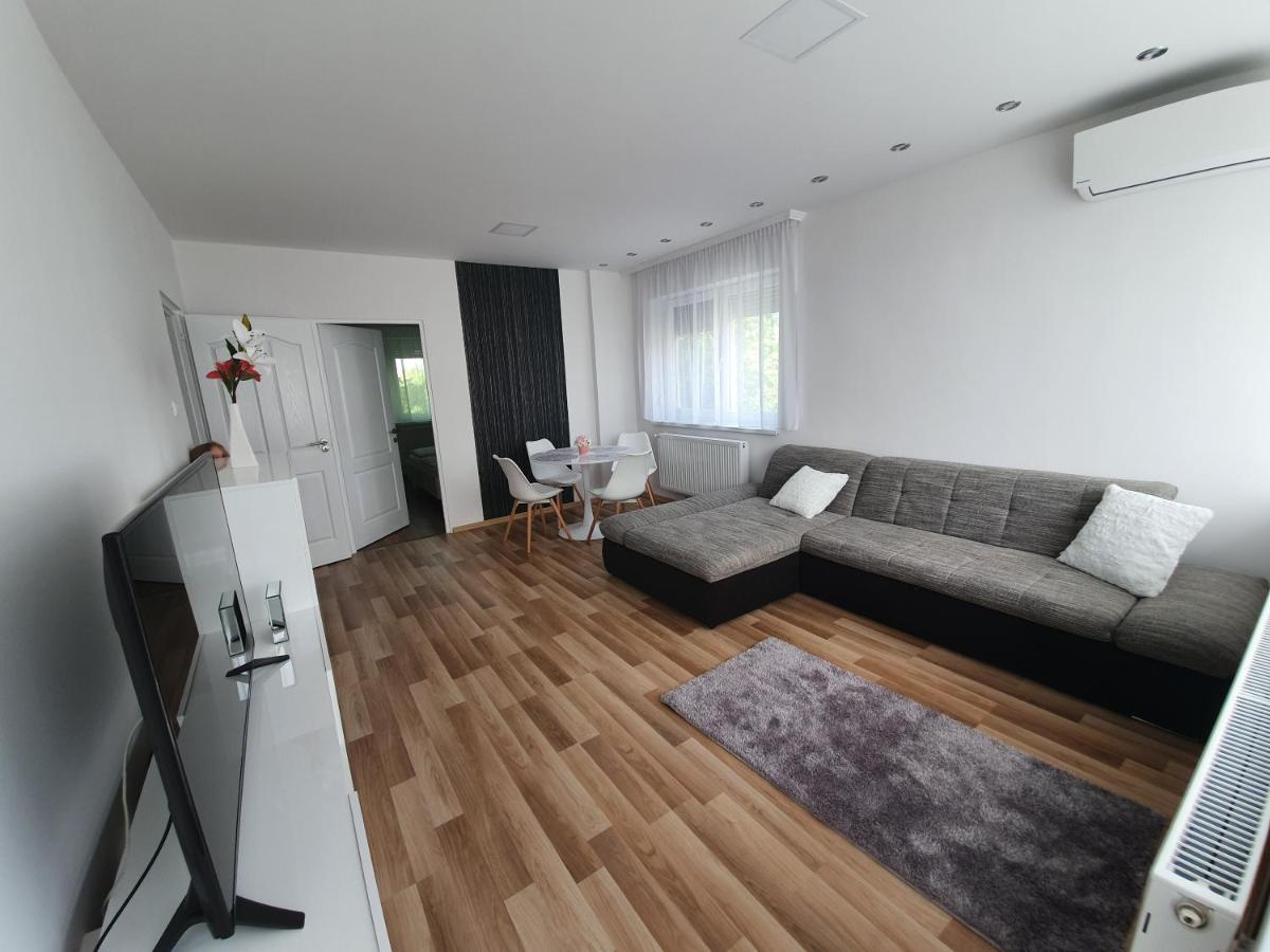 Matrix Apartman Бекесксаба Екстериор снимка